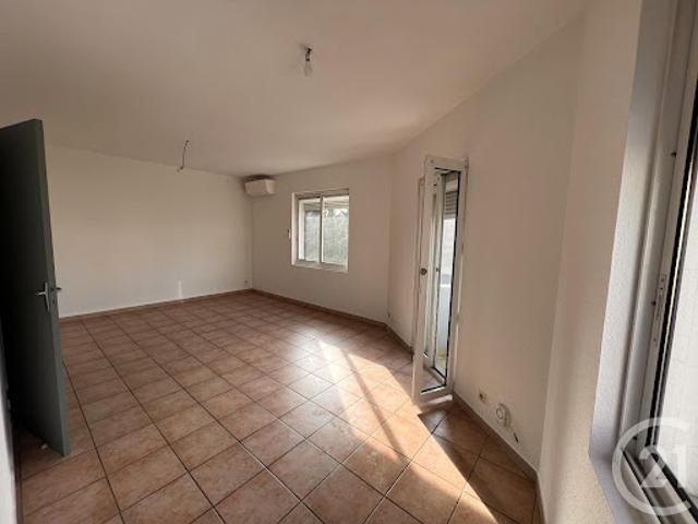 Location Appartement 3 pièces 80 m2 Perpignan