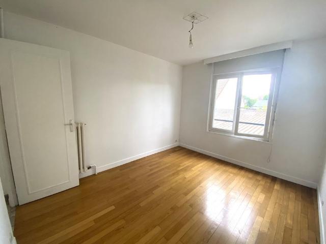 Location Appartement 3 pièces 80m²