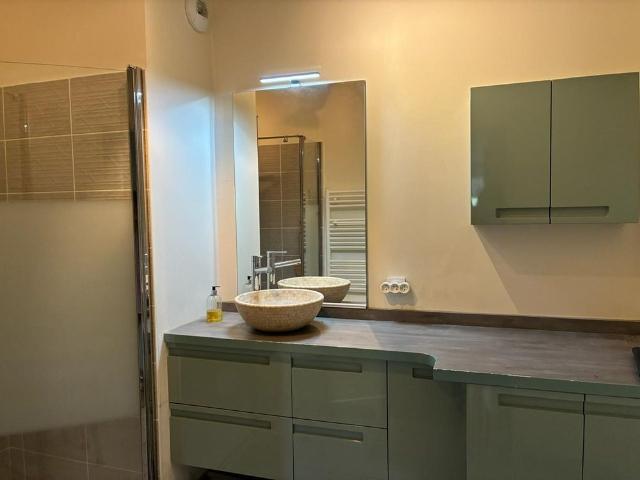 Location Appartement 3 pièces 80m² CENON 33150