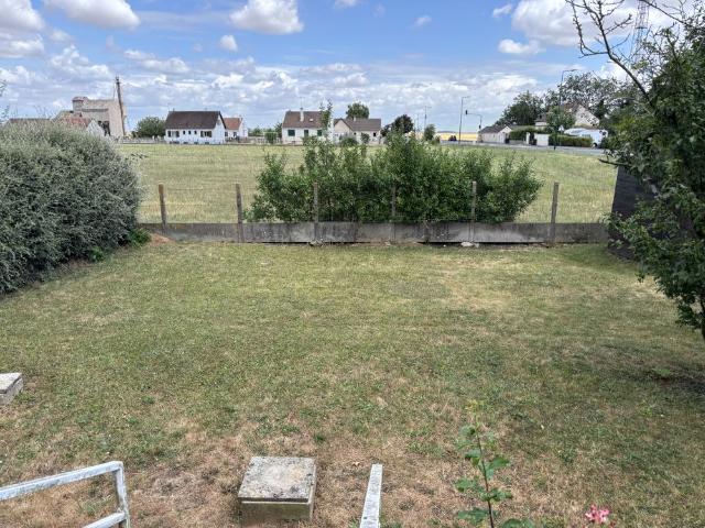Location Appartement 3 pièces 80m² SERMAISES 45300