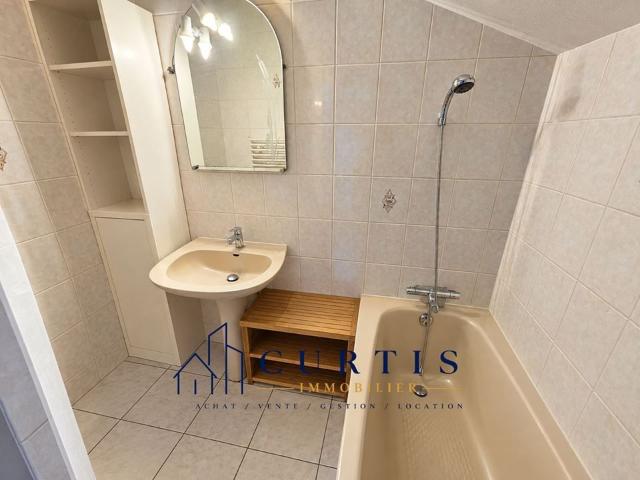 Location Appartement 3 pièces 80m² ST CHAMOND 42400