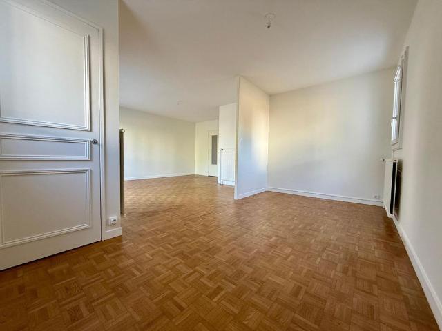 Location Appartement 3 pièces 80m² ST SEBASTIEN SUR LOIRE 44230