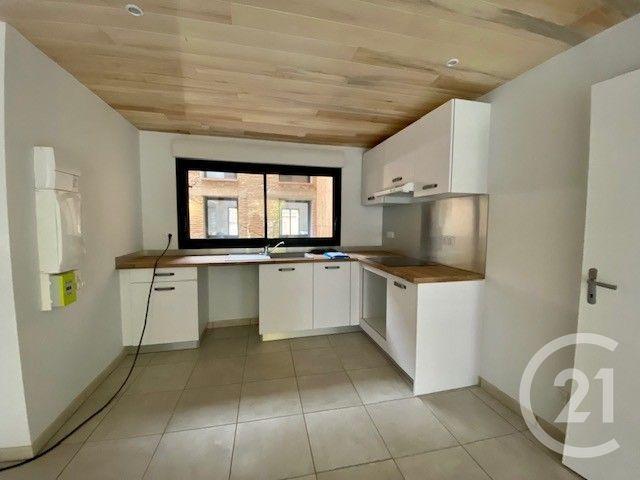 Location Appartement 3 pièces 80m² VILLEBRUMIER 82370