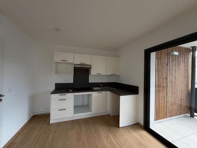 Location appartement 3 pièces, 81.50m², Dax