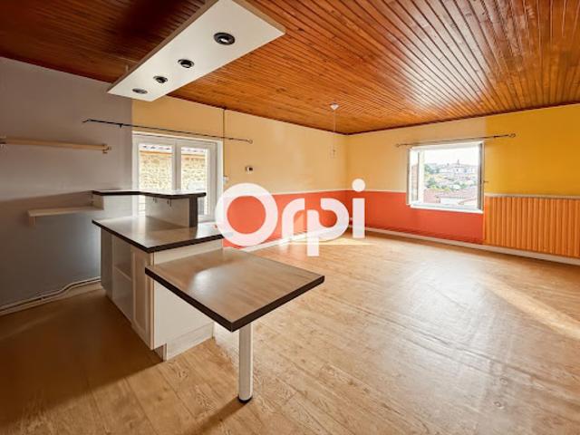 Location Appartement 3 pièces 81.8 m2 Saint Martin en Haut