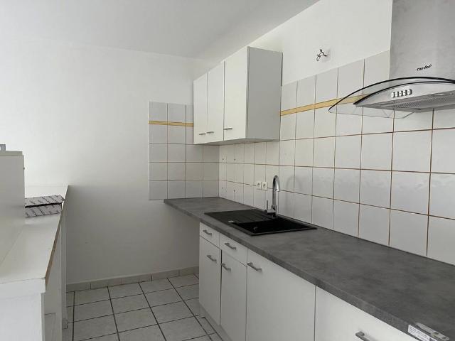 Location Appartement 3 pièces 81 m2 à Fozières