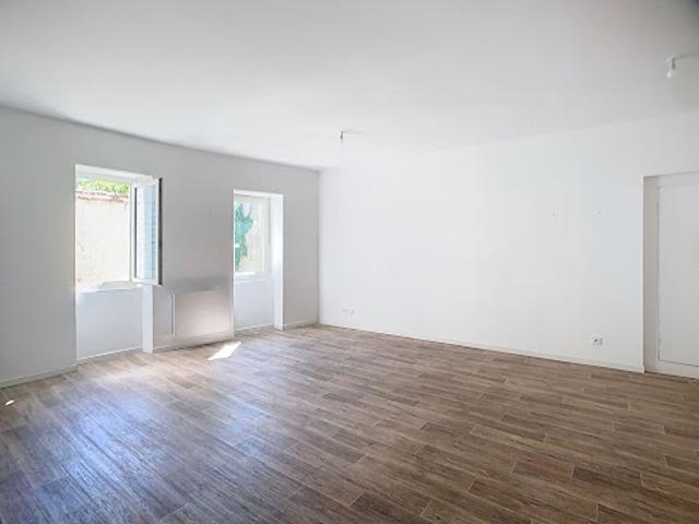 Location Appartement 3 pièces 81 m2 Carpentras