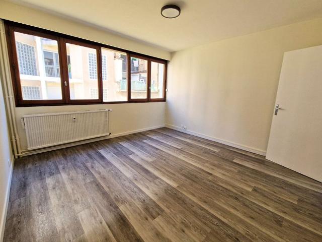 Location Appartement 3 pièces 81m²