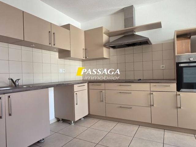 Location Appartement 3 pièces 81m²