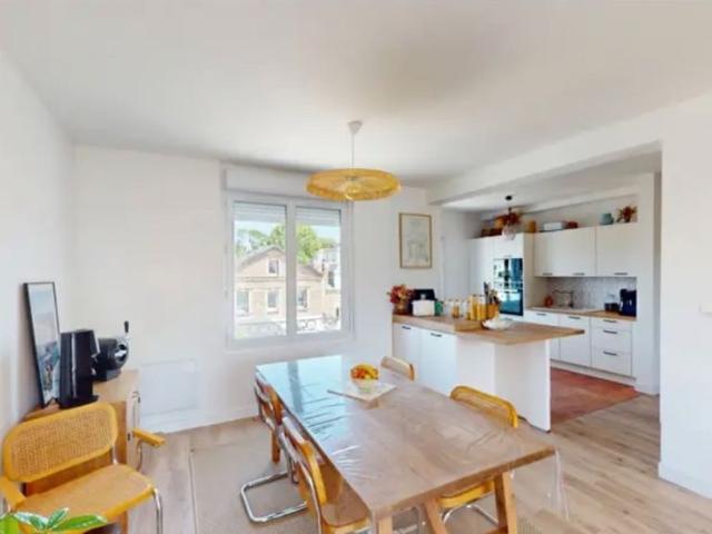Location Appartement 3 pièces 81m²