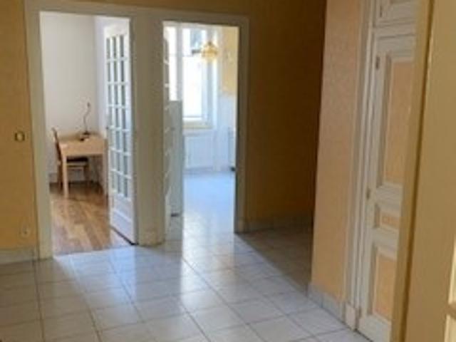 Location Appartement 3 pièces 81m² LYON 3ème