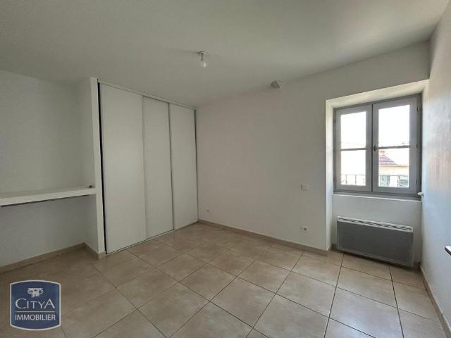 Location Appartement 3 pièces 81m² MAZAN 84380