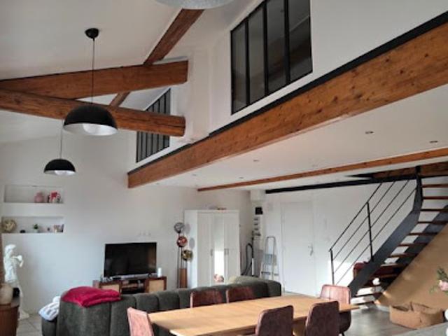 Location Appartement 3 pièces 82 m2 Belleville