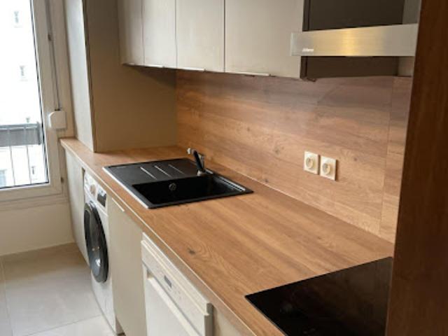 Location Appartement 3 pièces 82 m2 Lyon 3ème