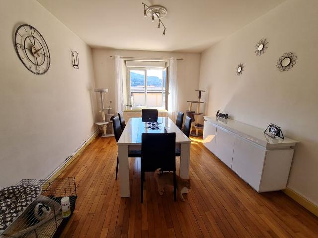 Location Appartement 3 pièces 82m²