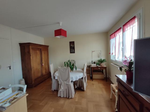 Location Appartement 3 pièces 82m²