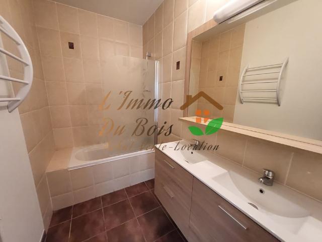 Location Appartement 3 pièces 82m² LE PEAGE DE ROUSSILLON 38550
