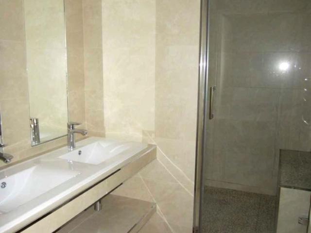 Location Appartement 3 pièces 82m² LYON 4ème
