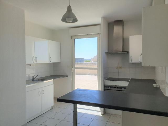 Location Appartement 3 pièces 82m² NIMES 30900