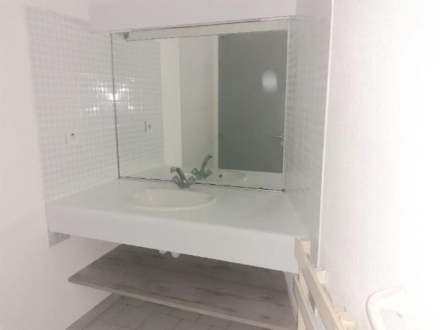 Location Appartement 3 pièces 82m² NIMES 30000
