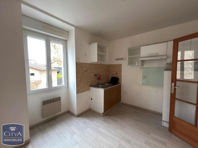 Location Appartement 3 pièces 82m² VERGT 24380
