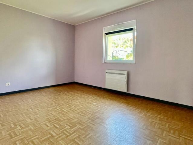 Location appartement 3 pièces, 87.20m², Vincey