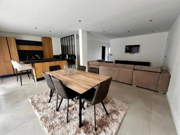 Location Appartement 3 pièces 87 m2 Archamps