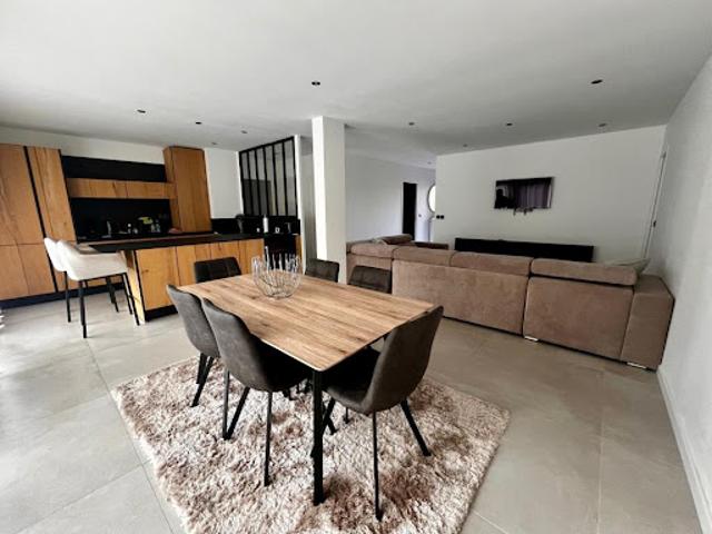 Location Appartement 3 pièces 87 m2 Archamps