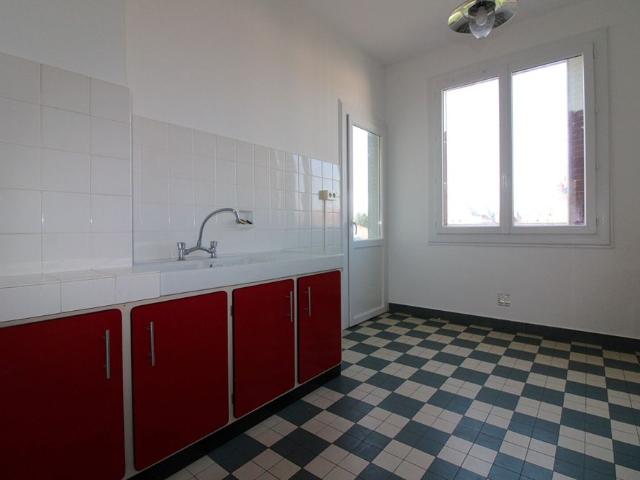 Location appartement 3 pièces, 84.00m², Chalon sur Saône