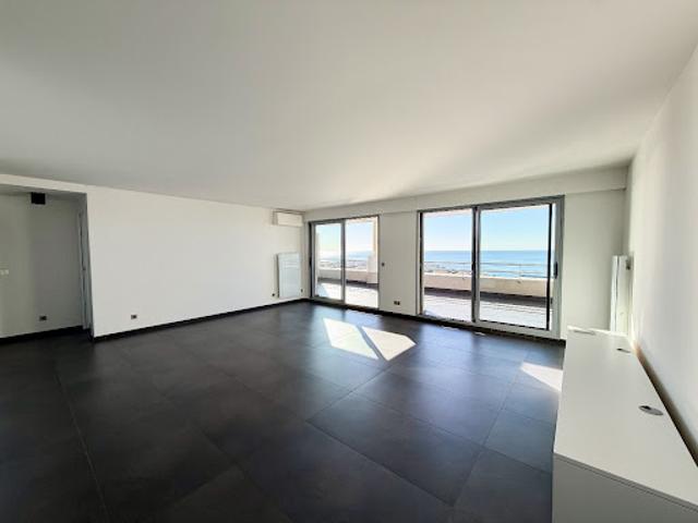 Location Appartement 3 pièces 84 m2 Sète