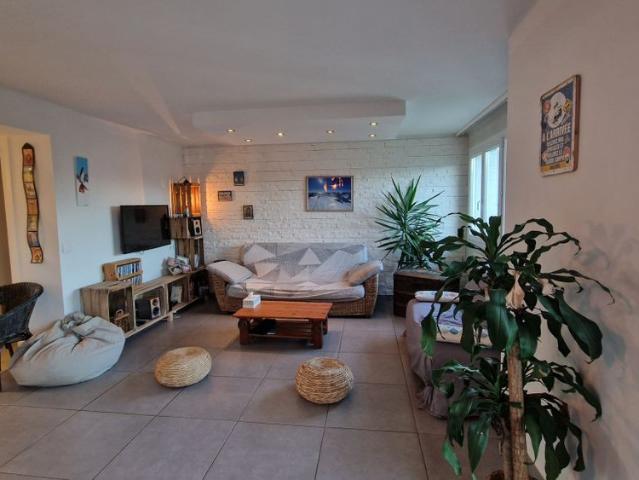 Location Appartement 3 pièces 84m² BASSENS 73000