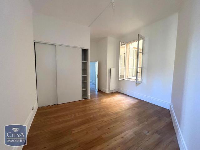 Location Appartement 3 pièces 84m² MARSEILLE 2ème