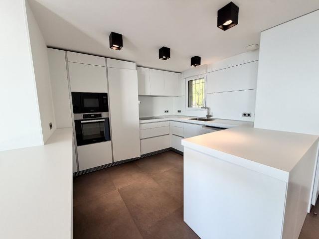 Location Appartement 3 pièces 84m² SETE 34200