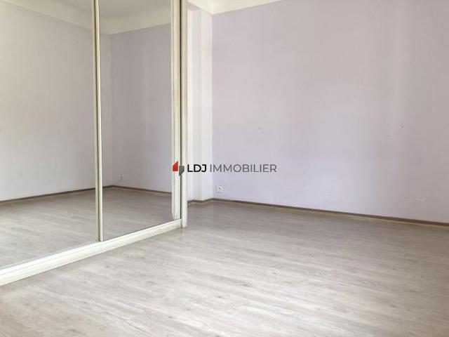 Location Appartement 3 pièces 84m² PERPIGNAN 66000