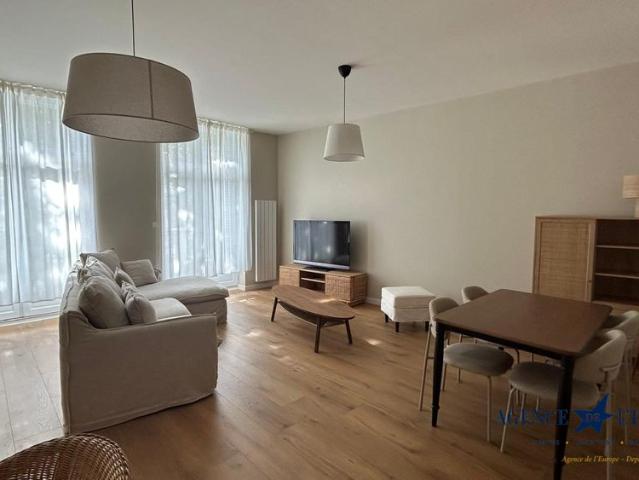 Location Appartement 3 pièces 84m² VICHY 03200