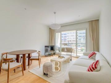 Location Appartement 3 pièces 85.6 m2 Marseille 8ème