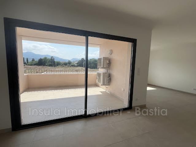 Location Appartement 3 pièces 85.77 m2 Penta di Casinca