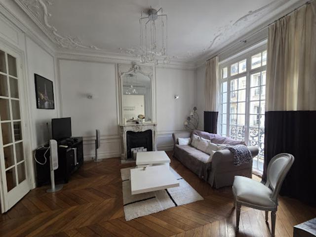 Location Appartement 3 pièces 85.08 m2 Paris 8ème
