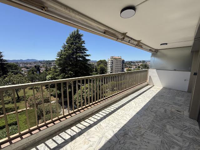 Location Appartement 3 pièces 85 m2 Cannes