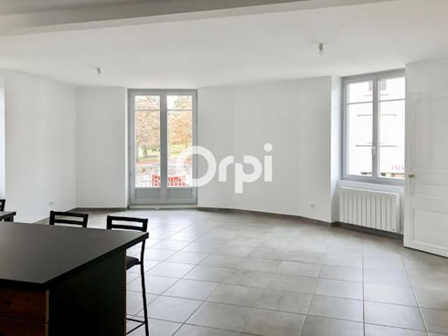 Location Appartement 3 pièces 85 m2 Saint Symphorien sur Coise