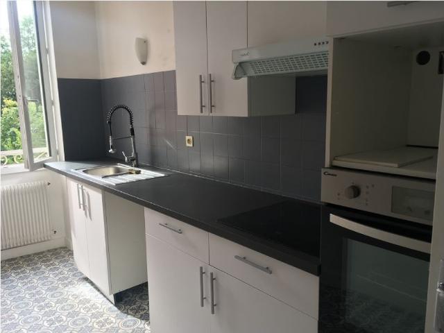 Location appartement 3 pièces 85 m²