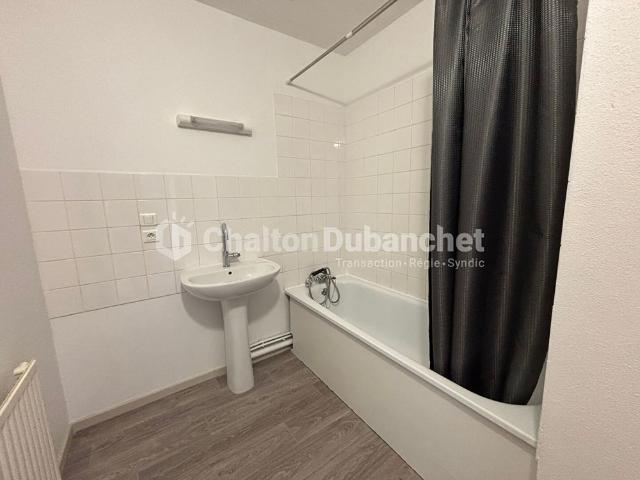 Location Appartement 3 pièces 85m²