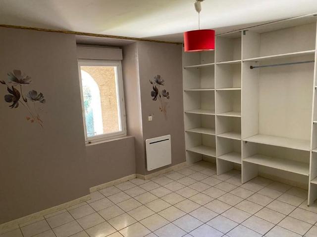 Location Appartement 3 pièces 85m² MOLIERES SUR CEZE 30410