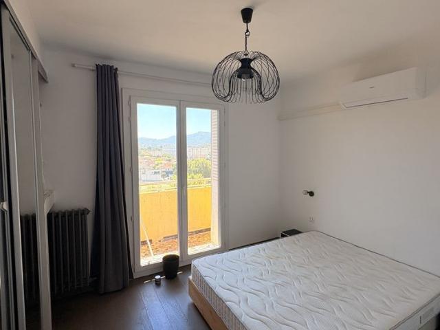 Location Appartement 3 pièces 85m² MARSEILLE 9ème