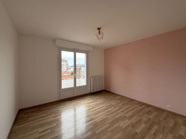 Location appartement 3 pièces, 86.54m², La Roche sur Yon