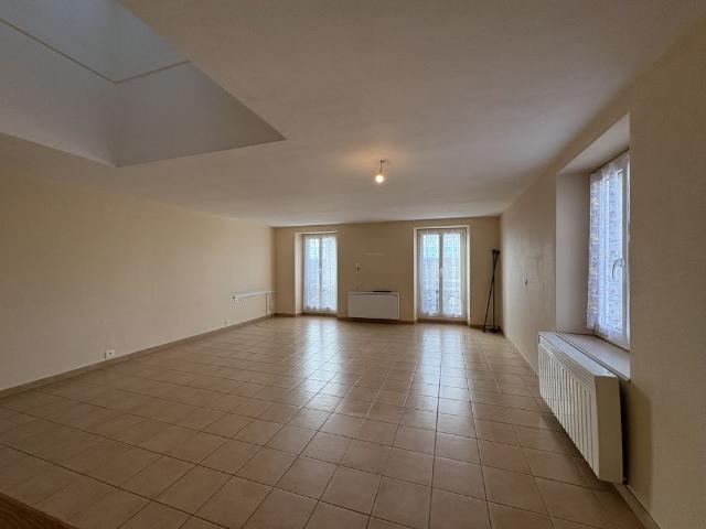 Location Appartement 3 pièces 86m² CASTELNAUDARY 11400