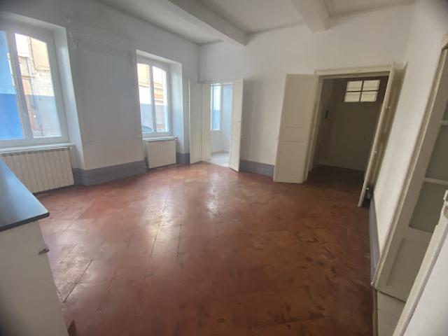 Location Appartement 3 pièces 88 m2 Castelsarrasin