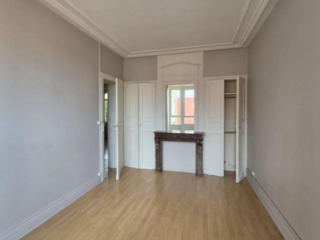 Location Appartement 3 pièces 88m² LILLE 59000