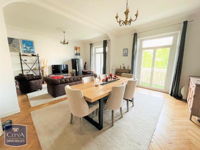 Location Appartement 3 pièces 88m² TOULON 83000