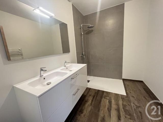 Location Appartement 3 pièces 89m² CHATEAUROUX 36000